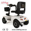 scooter elettrico per disabili a 4 ruote all'aperto per anziani