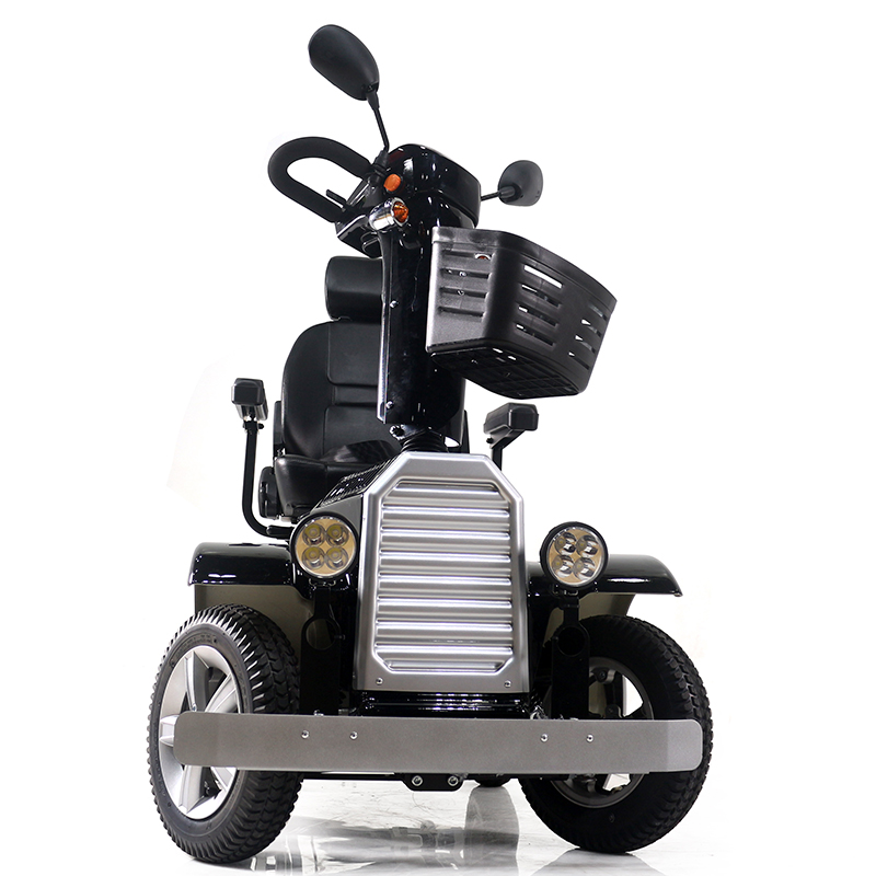 scooter di mobilità con motore a spazzole dall'aspetto classico per anziani con batteria grande