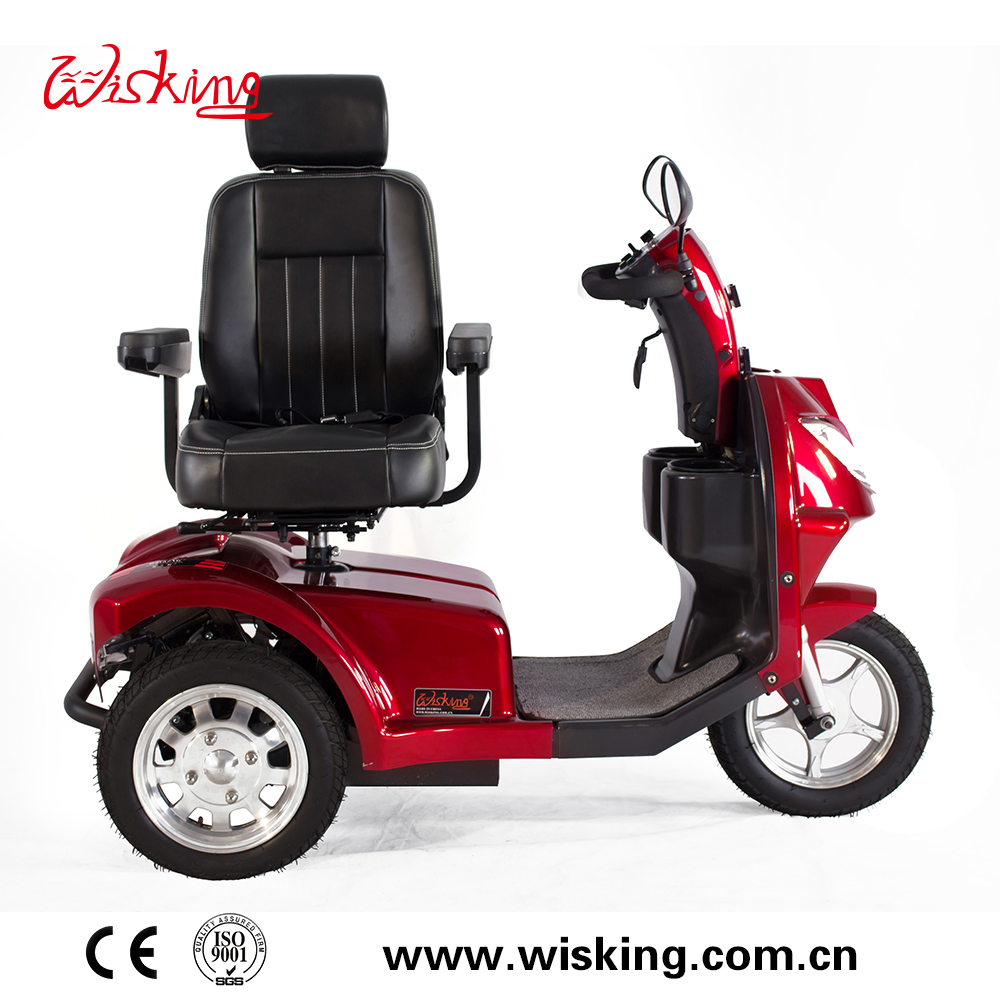 Scooter elettrico a 3 ruote di medie dimensioni per disabili e anziani